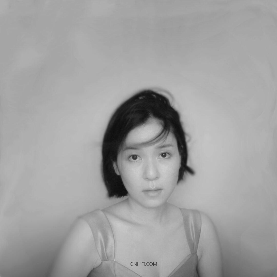 Kaye – The One